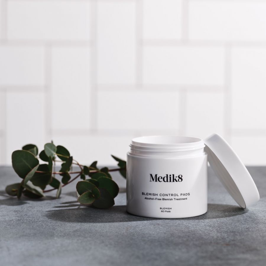 Відлущуючі подушечки Blemish Control Pads Medik8 - Зображення 2
